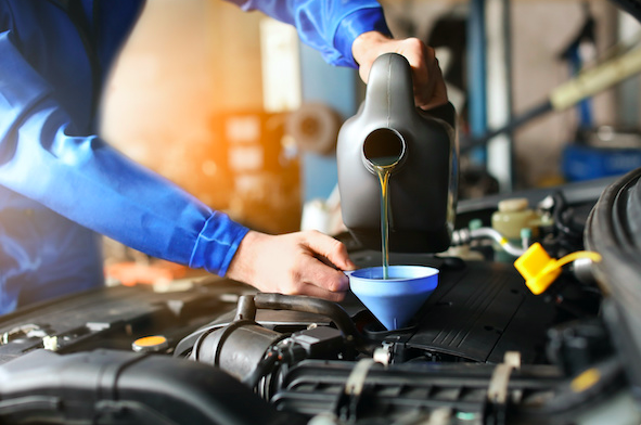 Benefits of Using Synthetic Oil During Your Next Oil Change - Elk Grove 